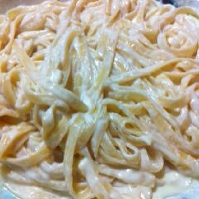 Order Pasta with Alfredo Sauce food online from Aliacci Pizza & Pasta store, Lakewood on bringmethat.com