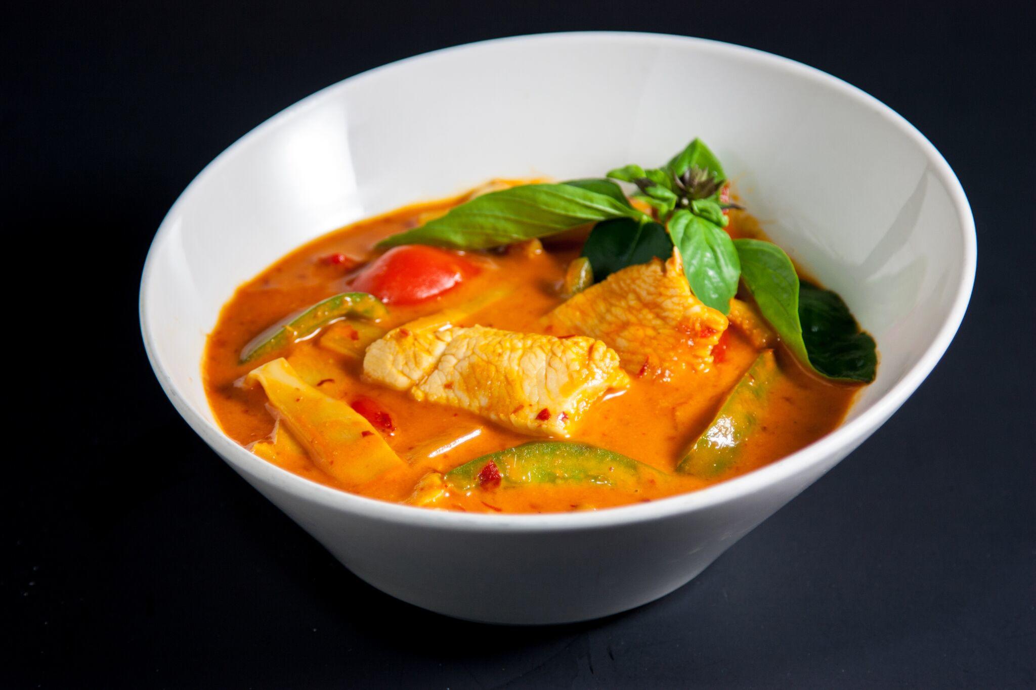Order Red Curry food online from Lanna Thai Cuisine store, San Diego on bringmethat.com