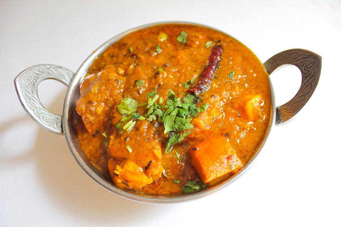 Order Chicken Phall food online from India Quality Restaurant store, Boston on bringmethat.com