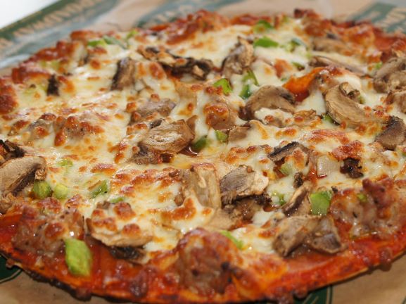 Order 9" Classic Deluxe food online from Broadway Bar & Pizza store, Rochester on bringmethat.com
