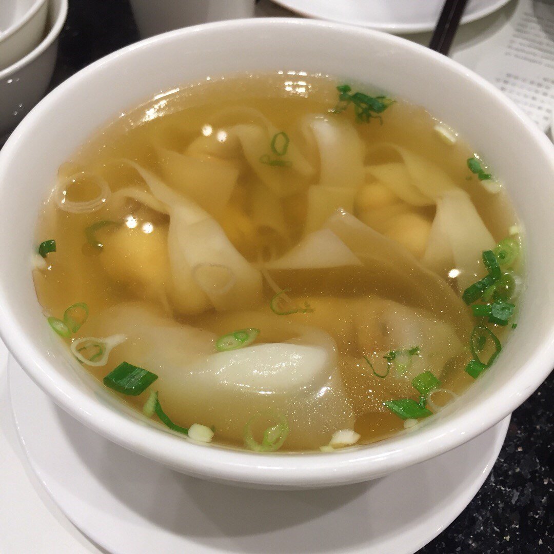 Order 16. Wonton Soup food online from Nice Chinese Restaurant store, Downingtown on bringmethat.com