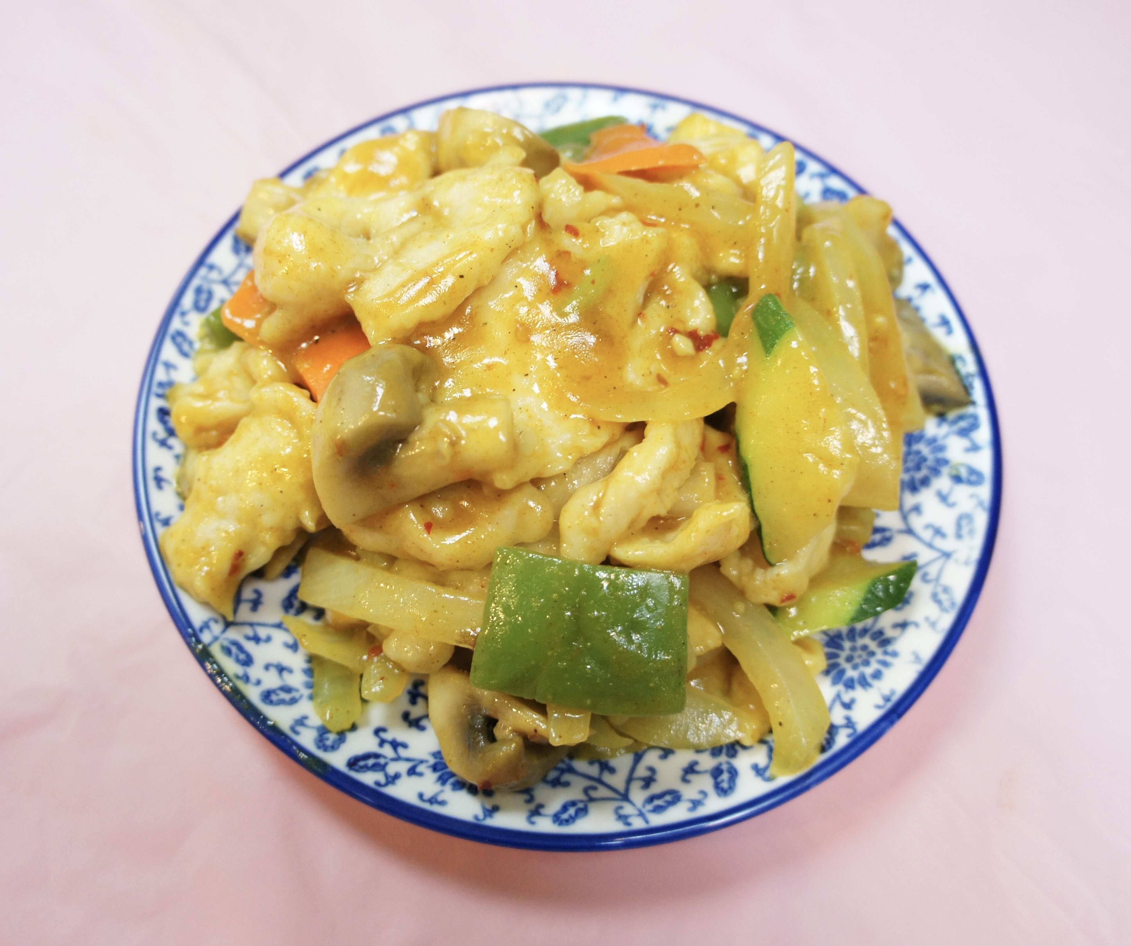 Order C14. Curry Chicken (spicy) food online from Zhengs China Express store, Randallstown on bringmethat.com