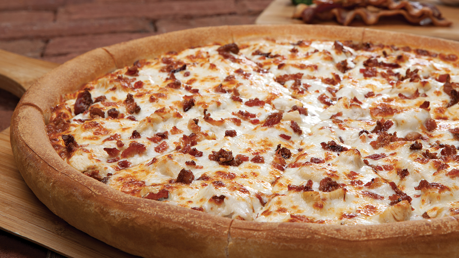 Order Super Specialty Chicken Bacon Ranch Pizza food online from Godfathers Pizza store, Cedar Rapids on bringmethat.com