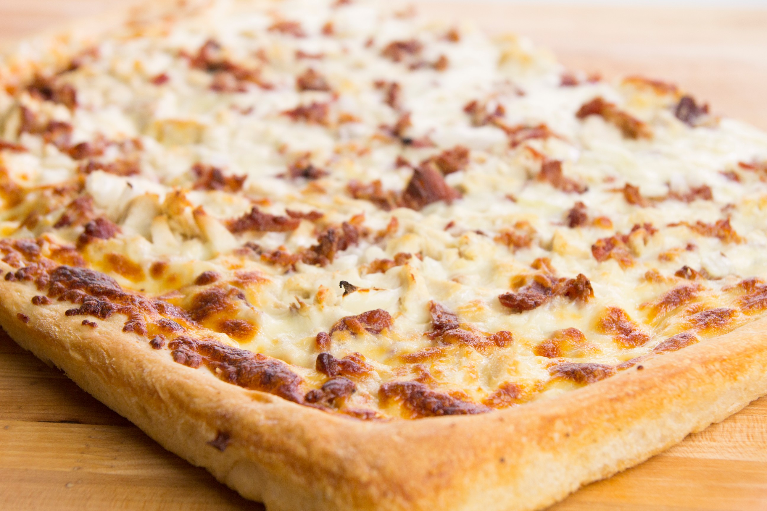 Order Bacon Chicken Ranch Pizza food online from Westgate Pizza store, Youngstown on bringmethat.com