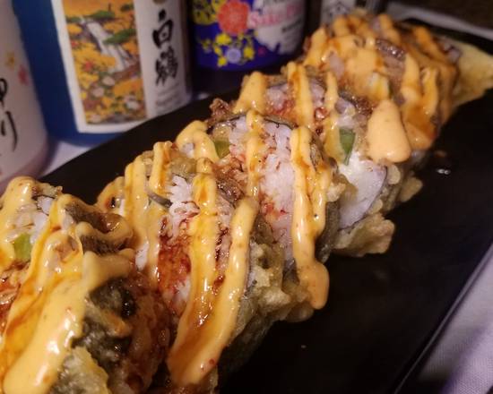 Order Fire Cracker Roll (deep fried roll) food online from I Luv Sushi store, Rockford on bringmethat.com