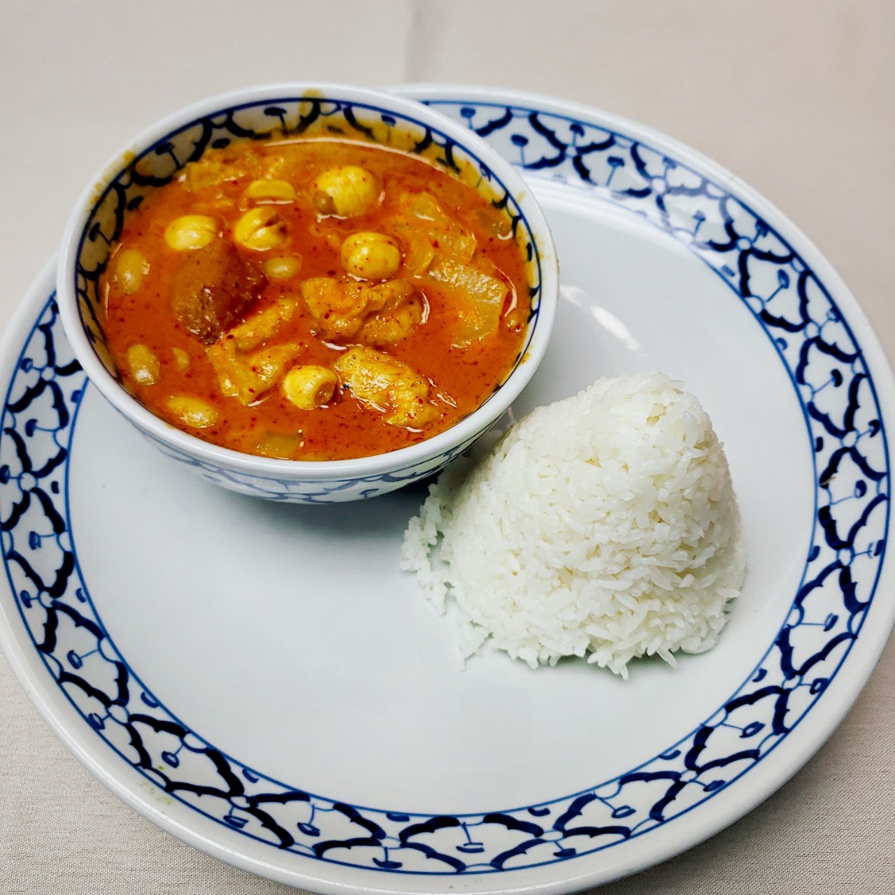 Order Massamun Curry Lunch Special food online from Thai Villa store, New York on bringmethat.com