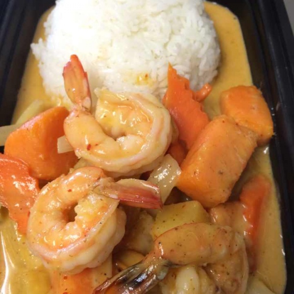 Order Massaman Curry food online from Sawasdee Thai Kitchen store, Pittsburgh on bringmethat.com