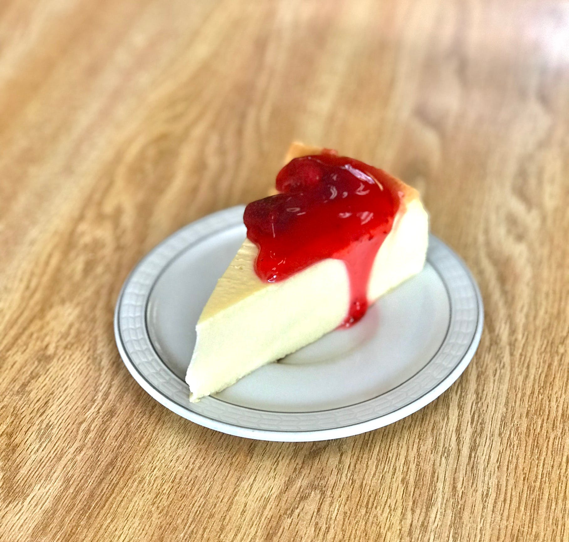 Order New York Style Cheesecake - Dessert food online from Nonna Rosa Pizzeria store, Norristown on bringmethat.com