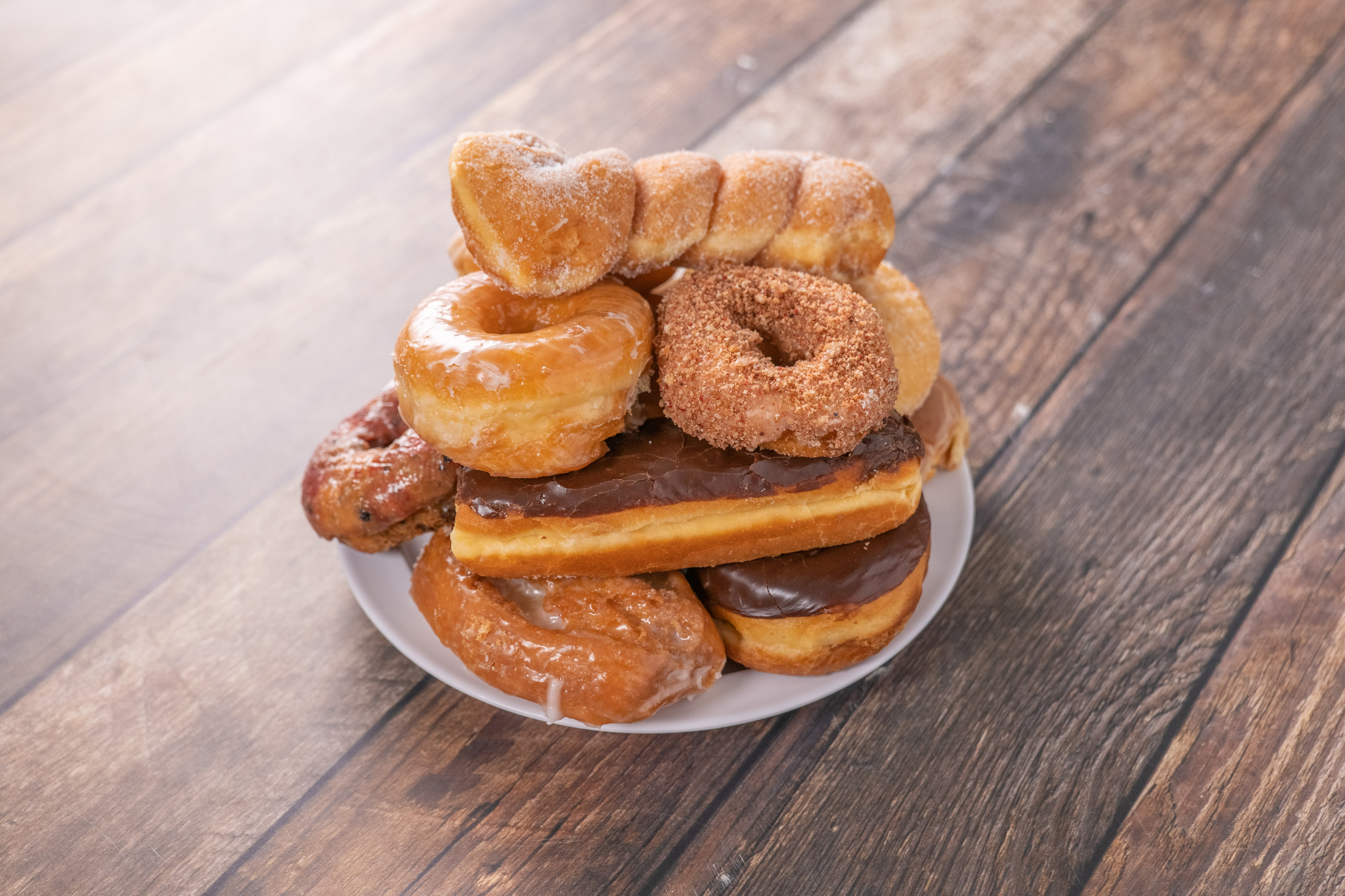 Order 1 Dozen Donuts food online from Daily Donuts & Sandwiches store, Sunnyvale on bringmethat.com