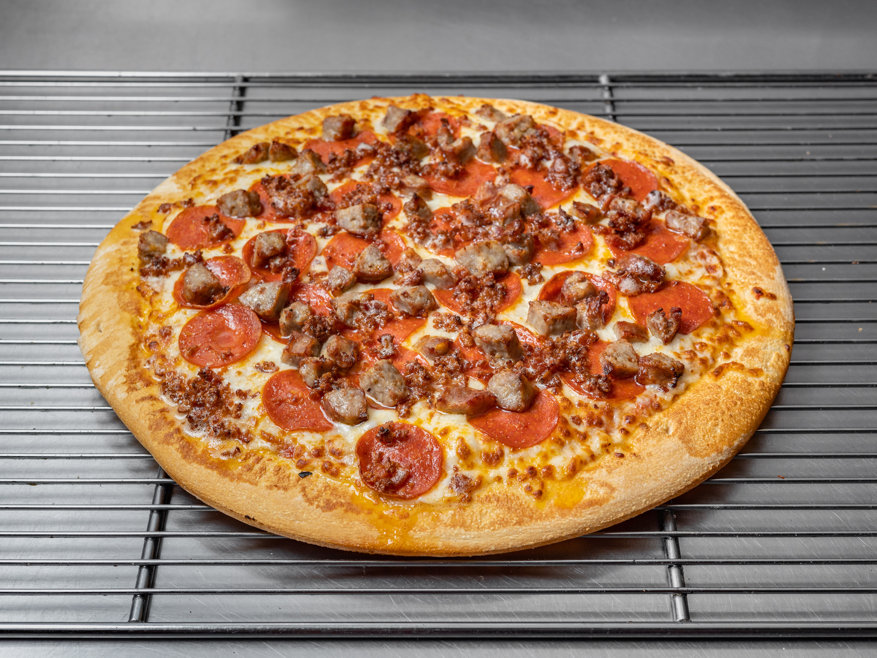 Order 14" Meat Large Pizza food online from Quick Pizza store, Far Rockaway on bringmethat.com