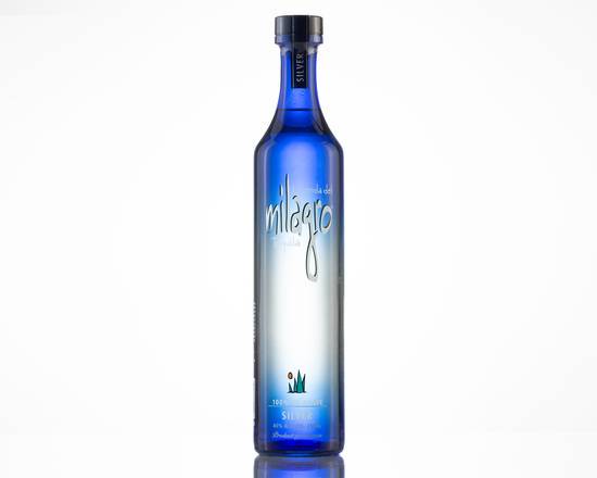 Order Milagro Silver, 750mL tequila (40.0% ABV) food online from New Star-Ell Liquor store, San Francisco on bringmethat.com