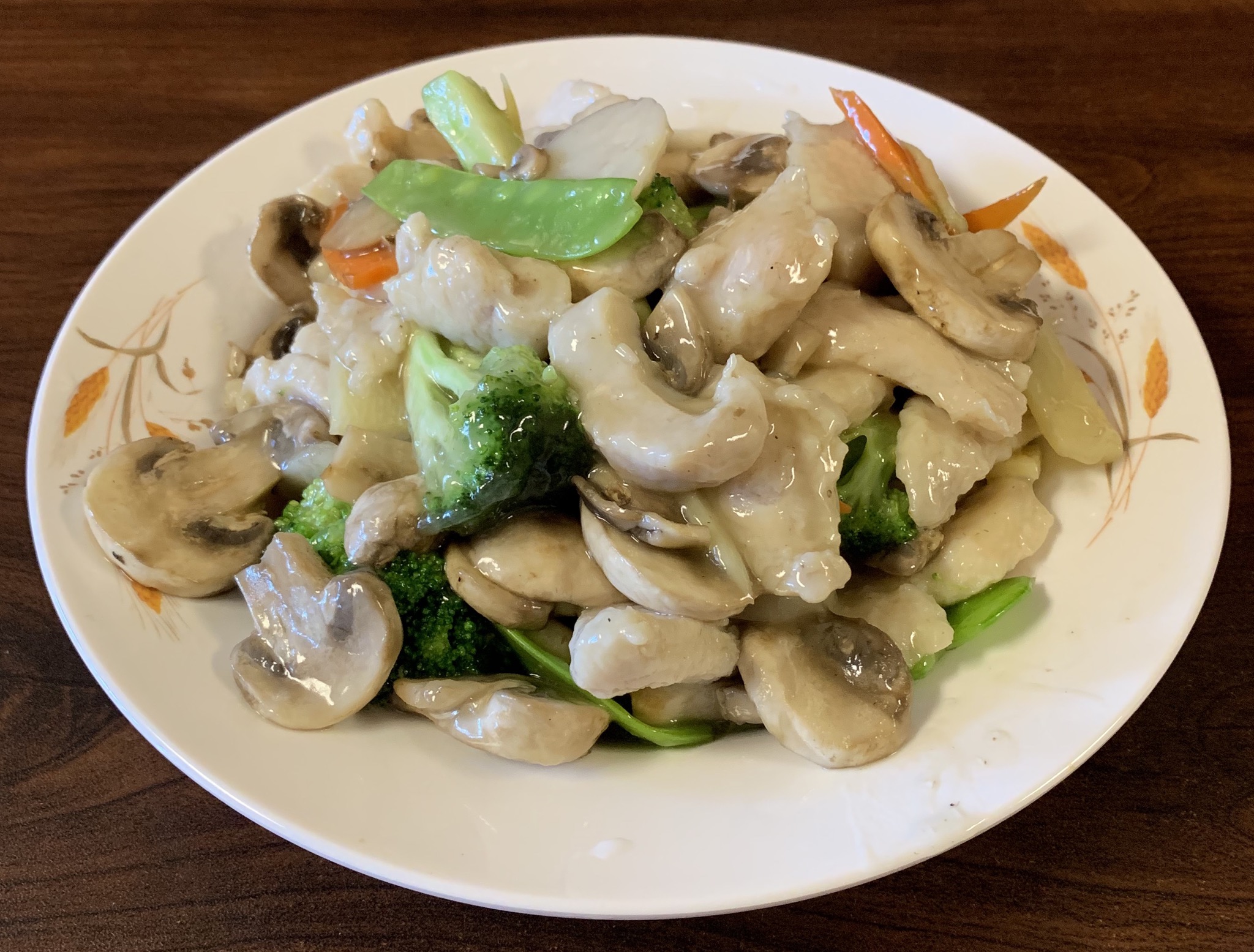 Order Large Moo Goo Gai Pan Chicken food online from Great Wall Chinese Restaurant store, Western Springs on bringmethat.com