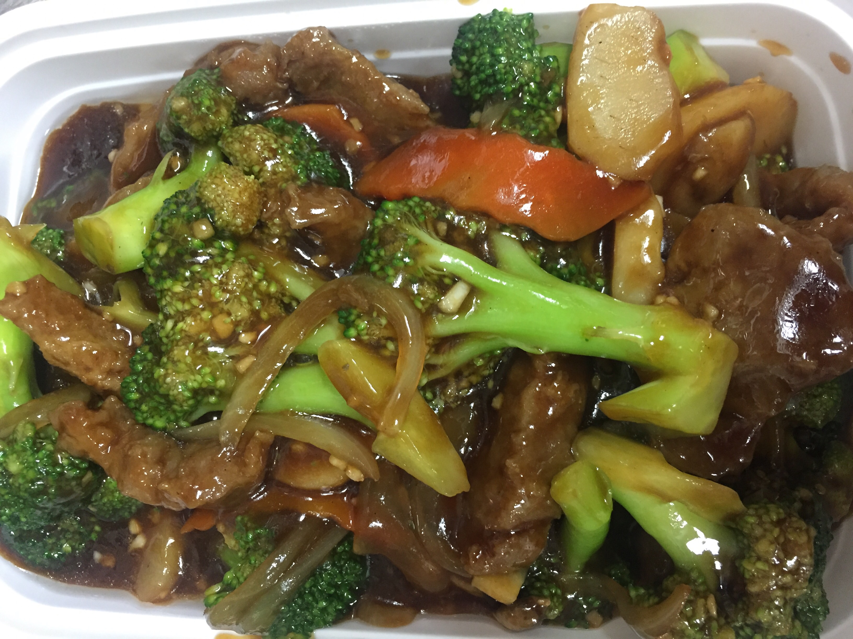 Order 121. Beef with Broccoli food online from See thru chinese kitchen 12 store, Chicago on bringmethat.com