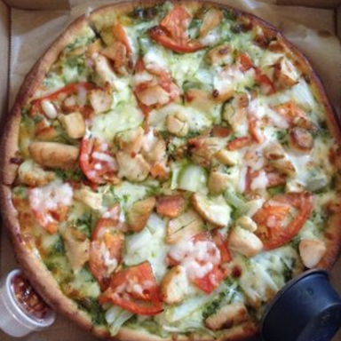 Order Chicken Pesto Pizza food online from Nenos Pizza store, Wilmington on bringmethat.com