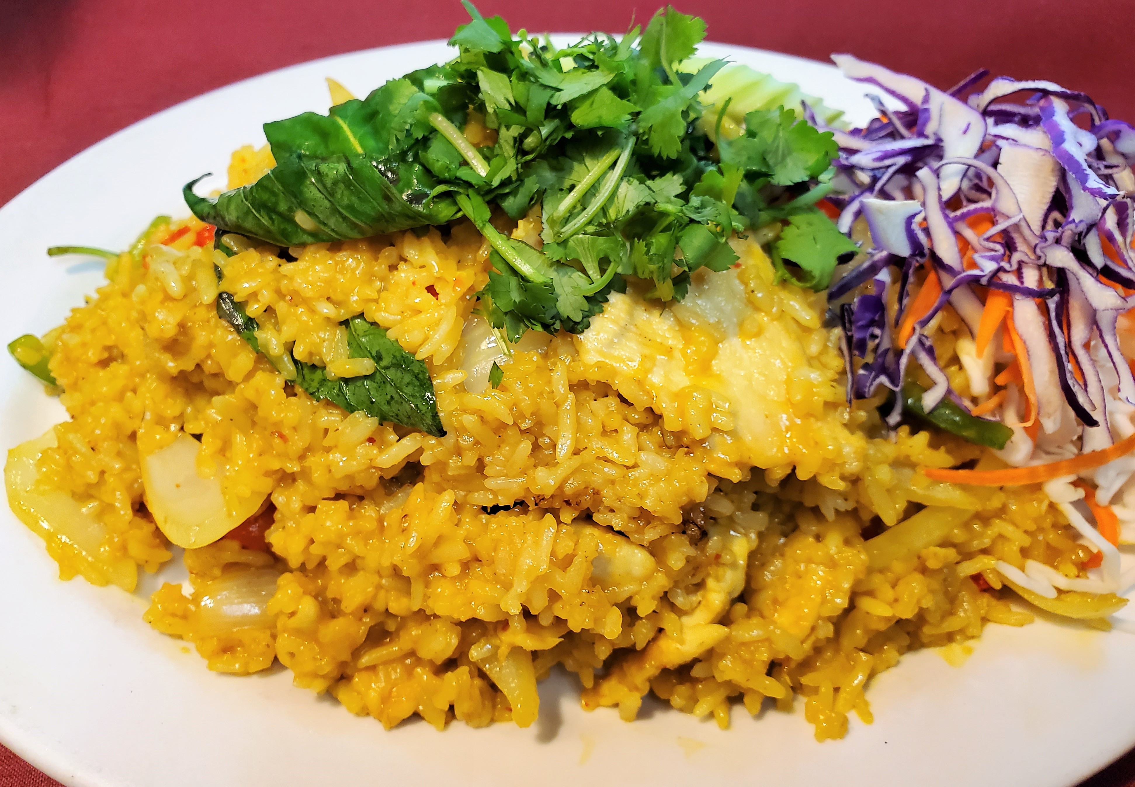 Order Yellow Curry Fried Rice food online from Sweet Basil Thai Cuisine store, Hurst on bringmethat.com