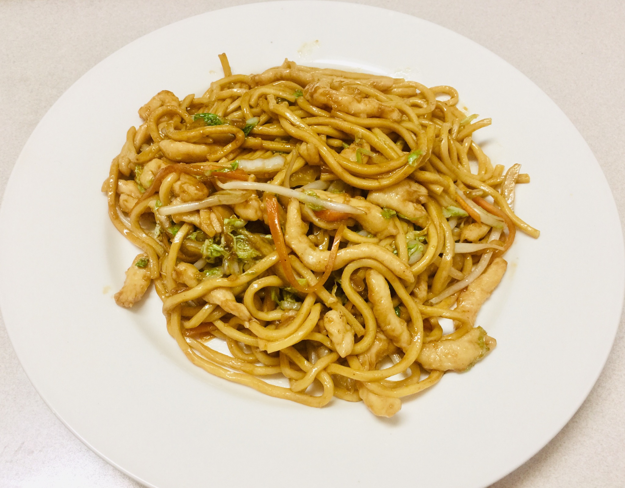 Order 42. Chicken Lo Mein food online from Wing Shun Kitchen store, Holbrook on bringmethat.com