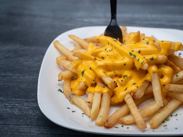 Order Cheese Fries food online from Lino & Lucia's Italian Kitchen store, Chicago on bringmethat.com