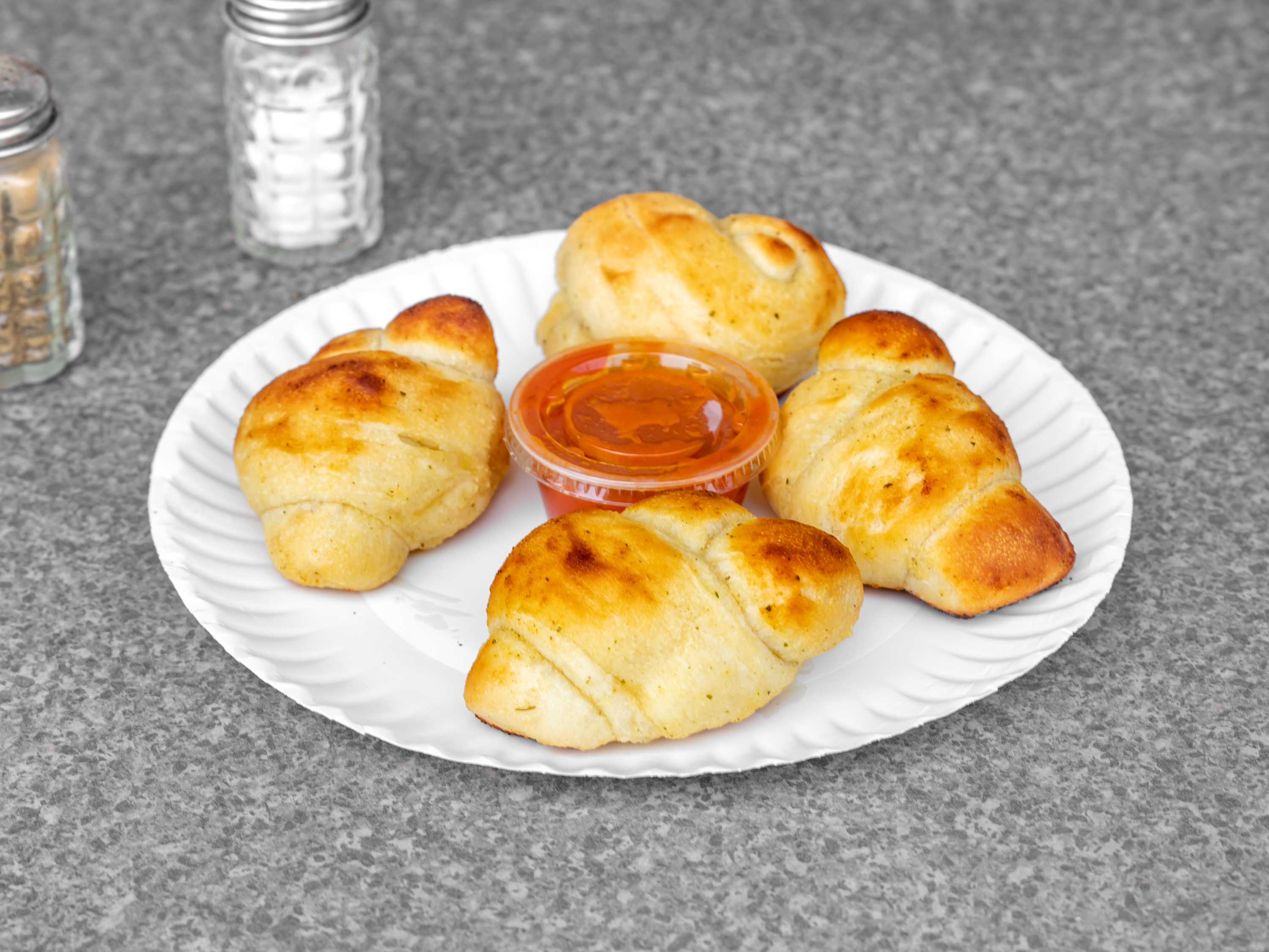 Order  Garlic Knots food online from Broadway Pizza store, New Haven on bringmethat.com