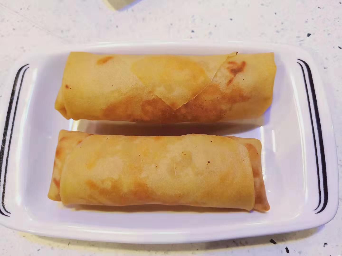 Order 2 Pieces Vegetable Spring Roll 菜卷 food online from Paul Chen Hong Kong Restaurant store, Baltimore on bringmethat.com