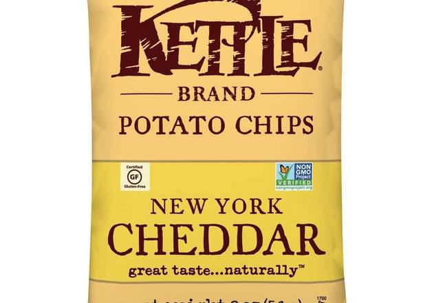 Order Kettle Brand White Cheddar 2oz food online from Bara's Deli store, San Leandro on bringmethat.com