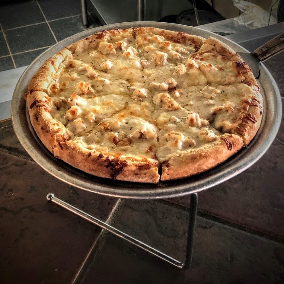 Order Chicken Alfredo Pizza - 8" food online from Rosarias Italian Kitchen store, Kennesaw on bringmethat.com