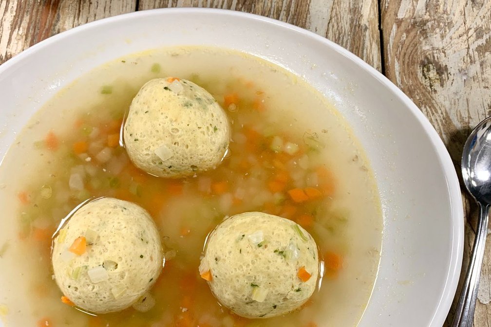 Order Pint Matzo Ball food online from The Goddess And Grocer On State store, Chicago on bringmethat.com