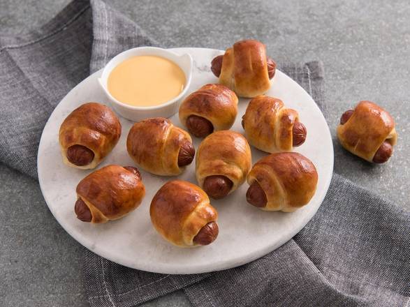 Order Mini Pretzel Dogs food online from Auntie Anne store, Broomfield on bringmethat.com