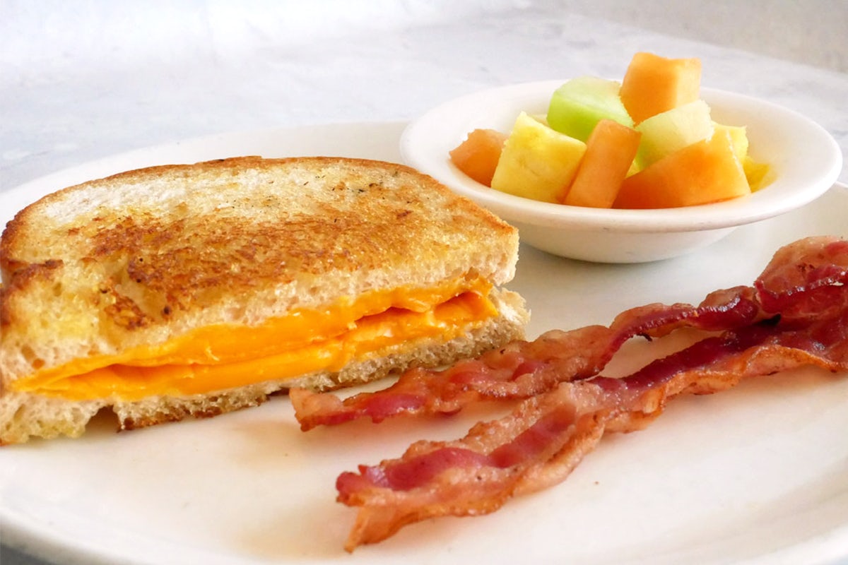 Order Kids Grilled Cheese food online from The Broken Yolk Cafe store, Chula Vista on bringmethat.com