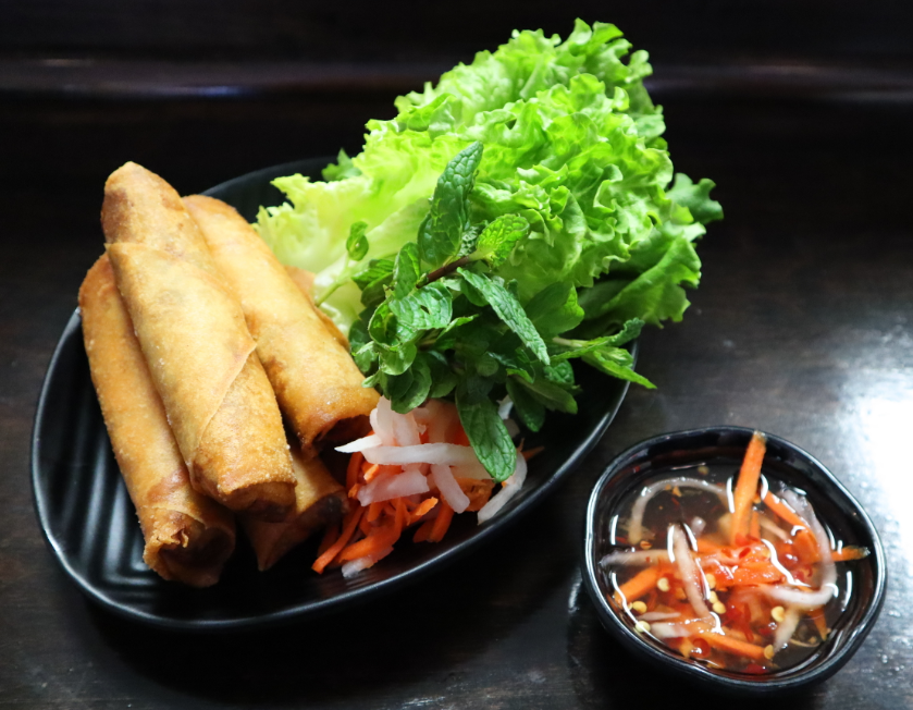 Order Egg Rolls with Pork, Toro and Vegetable (4) food online from Noodle Show store, Las Vegas on bringmethat.com