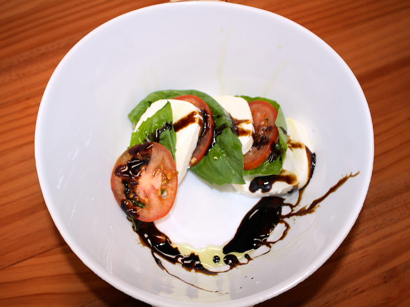 Order Caprese Salad food online from Stefano's Pizza Express store, Pharr on bringmethat.com