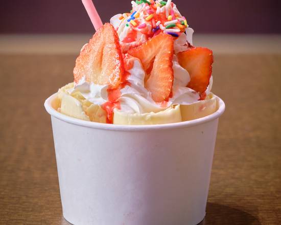Order Strawbelicious  food online from Dream Ice Cream @ Flatiron Crossing store, Broomfield on bringmethat.com