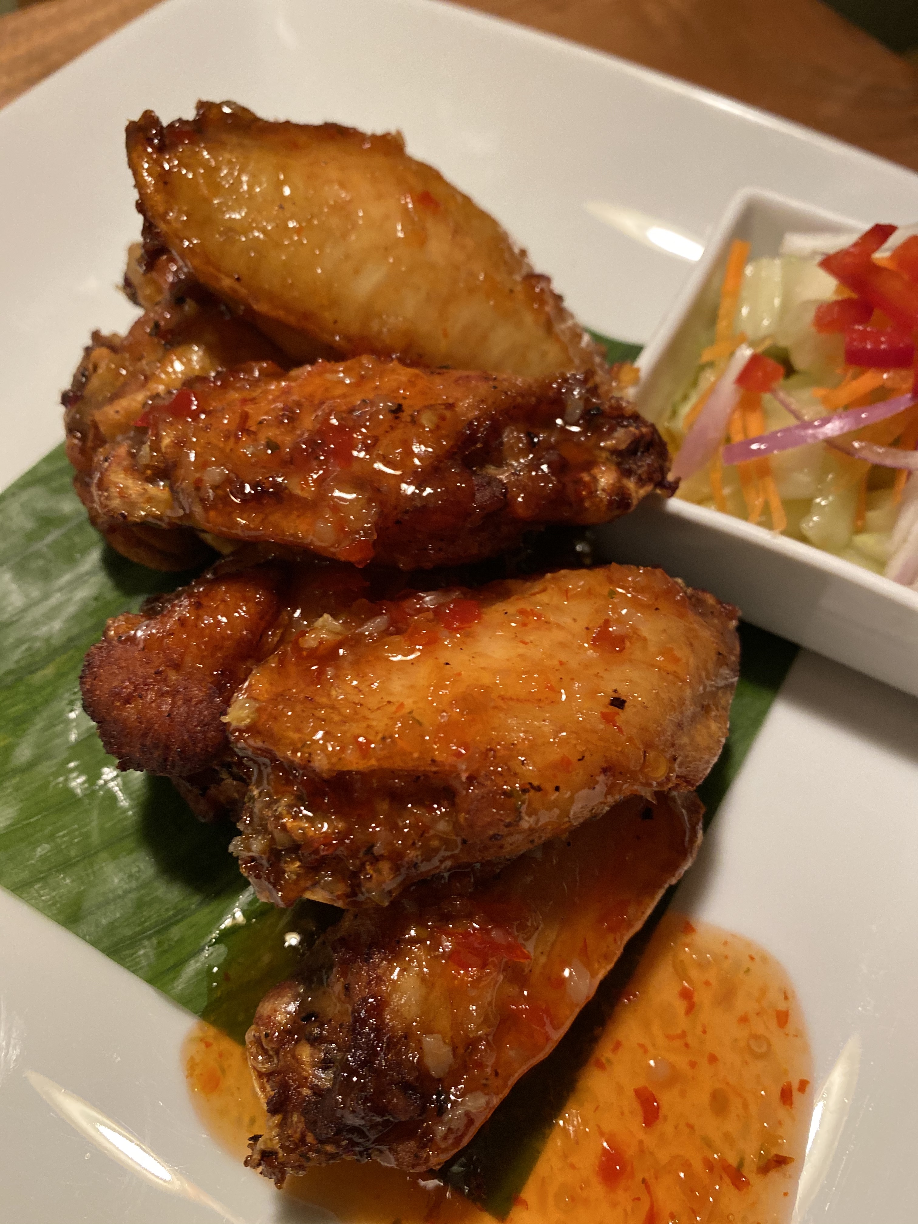 Order Honey Ginger Wings food online from Bodhi Thai Bistro store, Berwyn on bringmethat.com