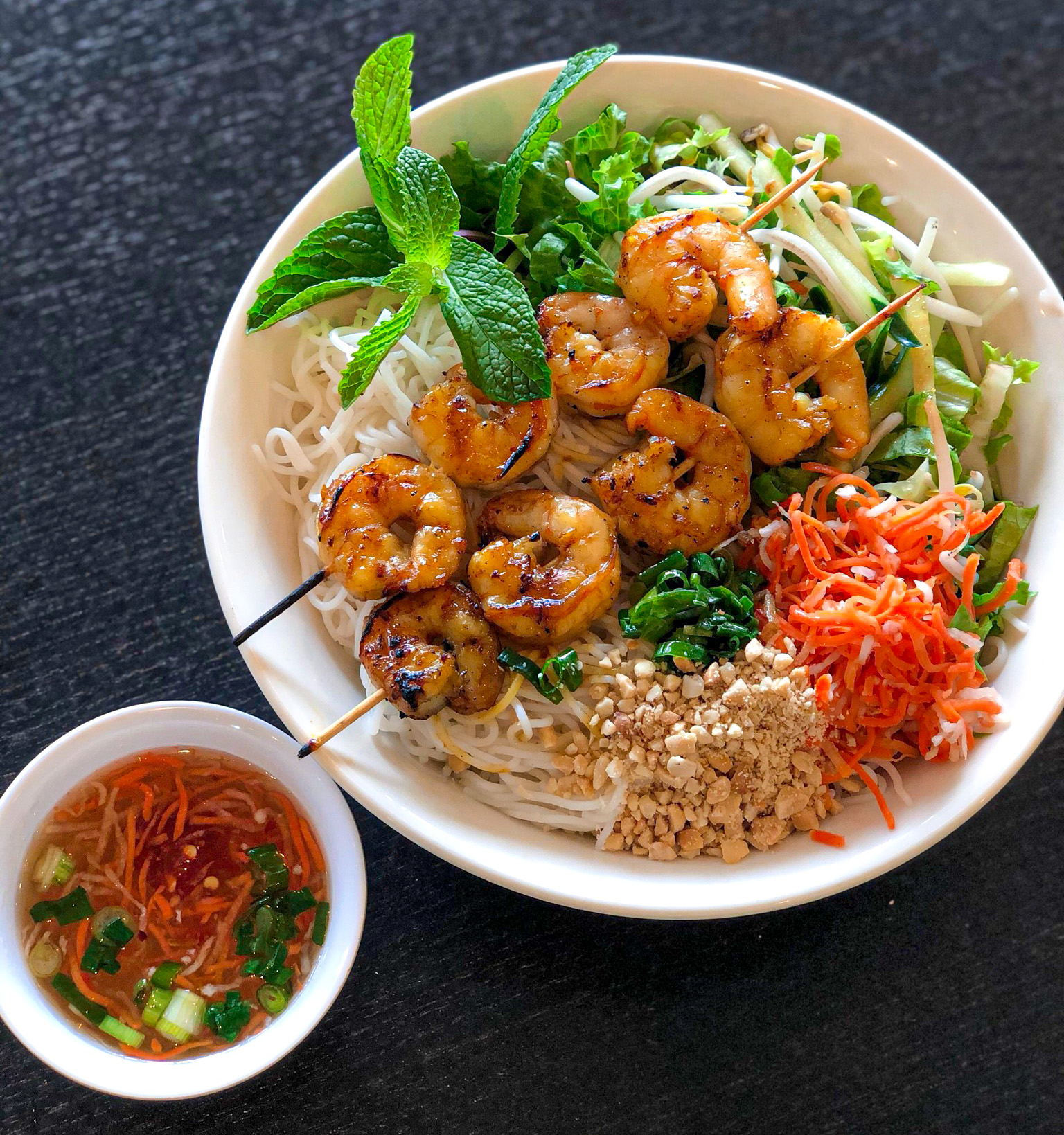 Order Grilled Shrimp Vermicelli Salad Bowl food online from Pho Ca Dao Grill store, Chula Vista on bringmethat.com