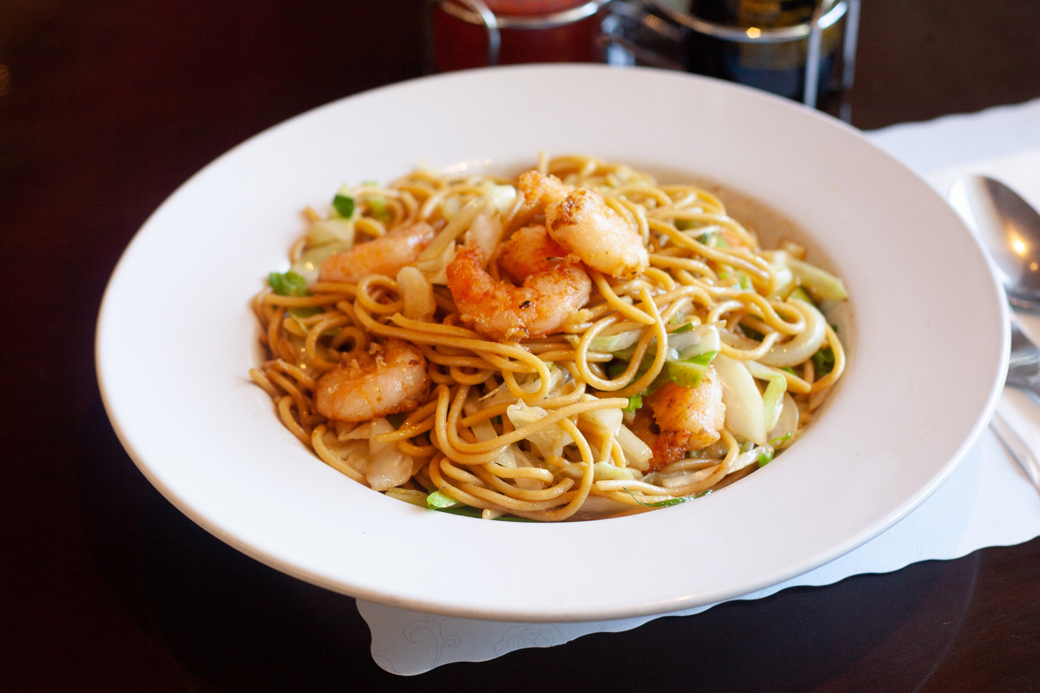 Order Shrimp Chow Mein food online from Ginger Cafe store, Gilroy on bringmethat.com
