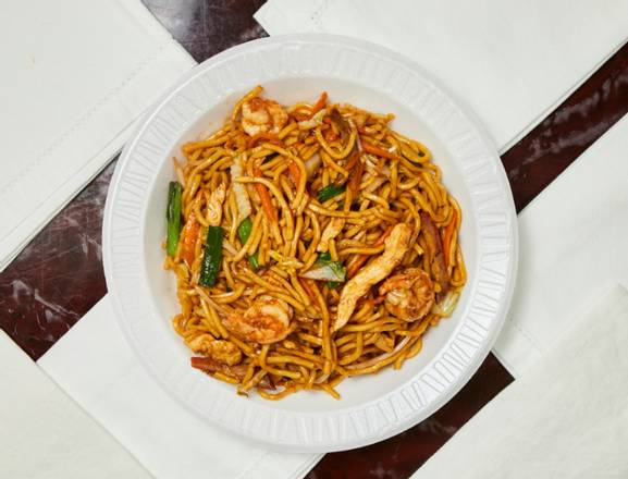 Order House Lo Mein
 food online from Golden Pot store, McKinney on bringmethat.com