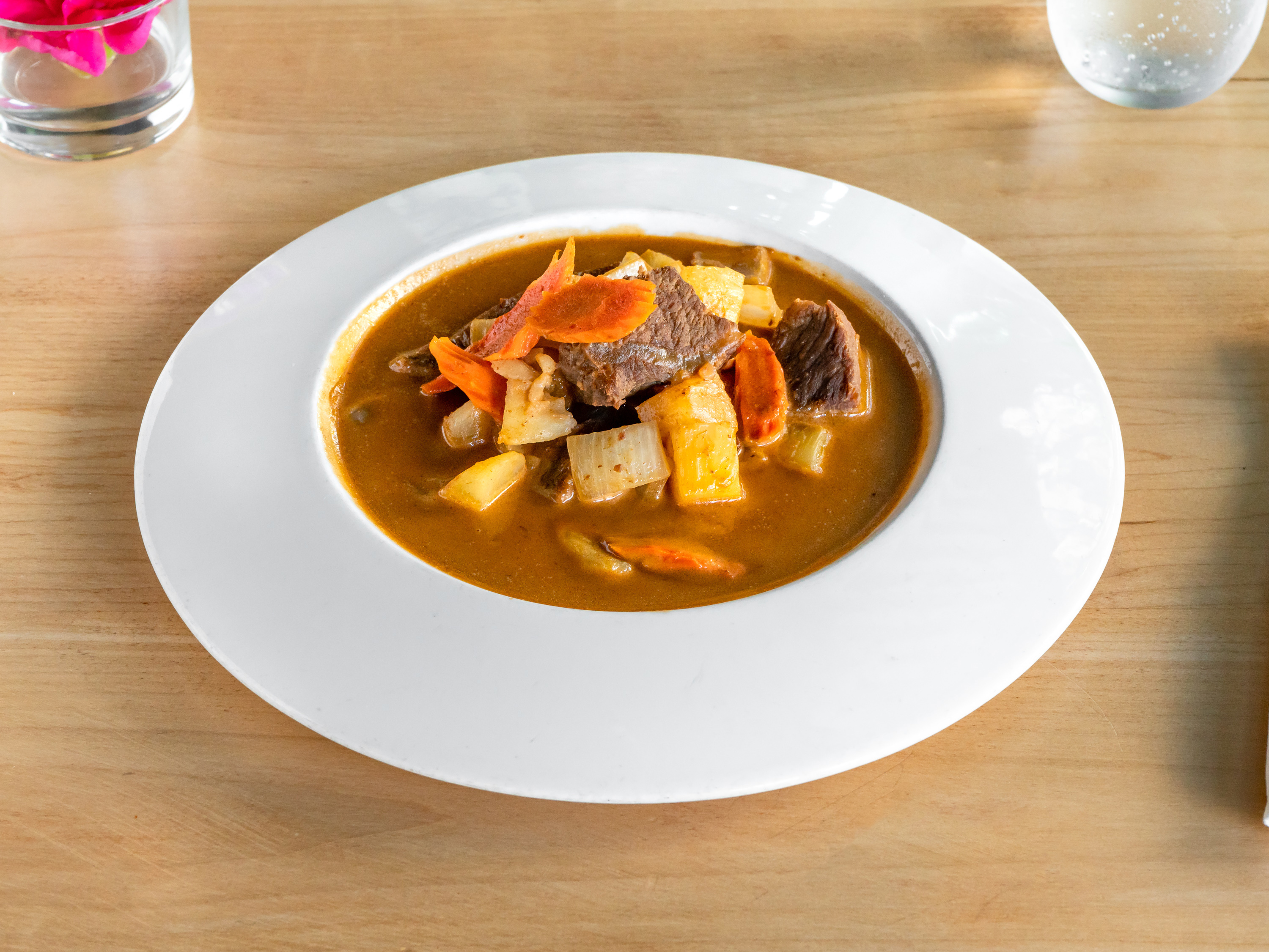 Order Massaman Curry food online from Sweet Lime Thai Cuisine store, San Francisco on bringmethat.com