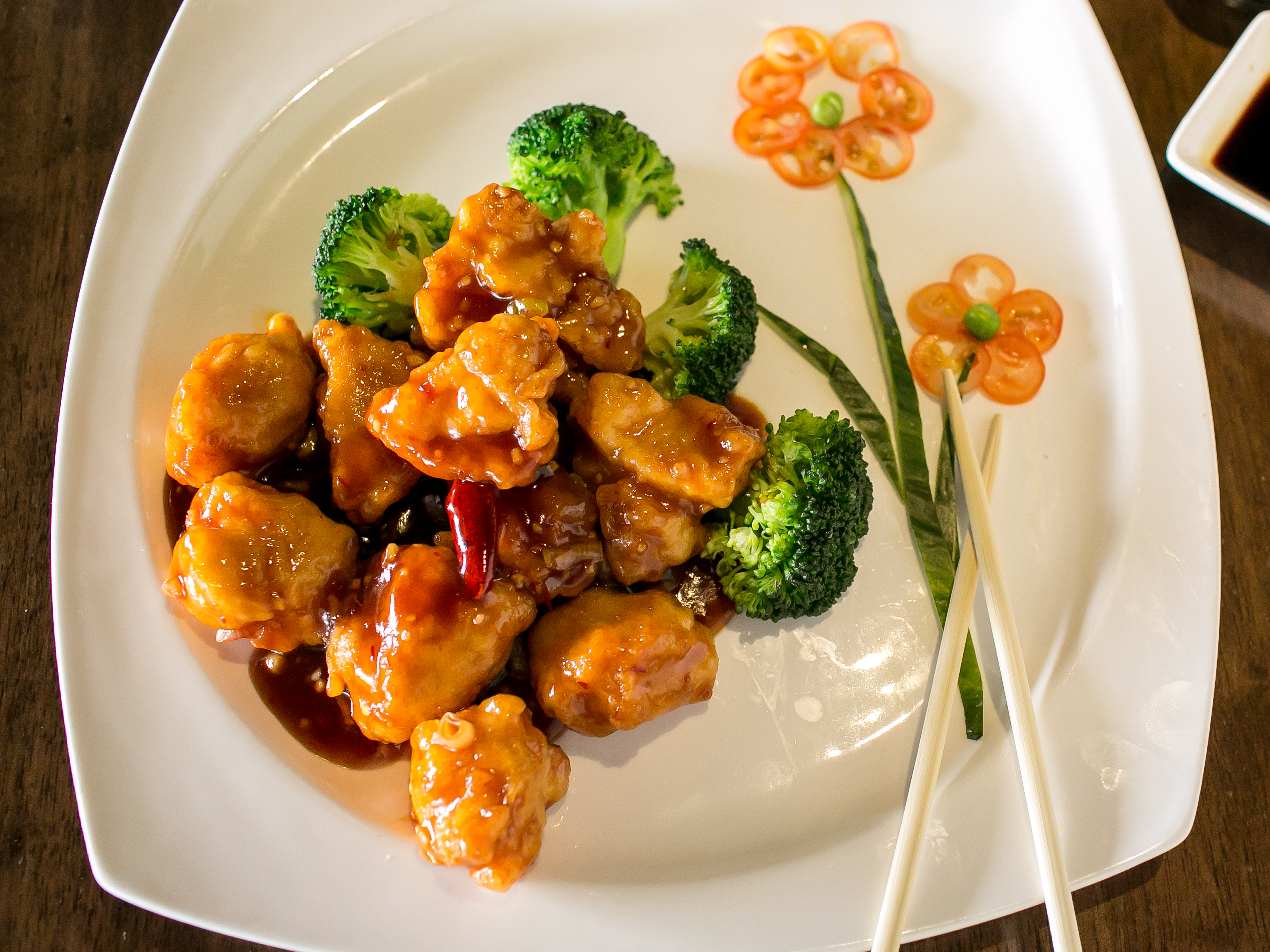 Order General Tso's Chicken food online from Ocean Asian Cuisine store, Sewell on bringmethat.com