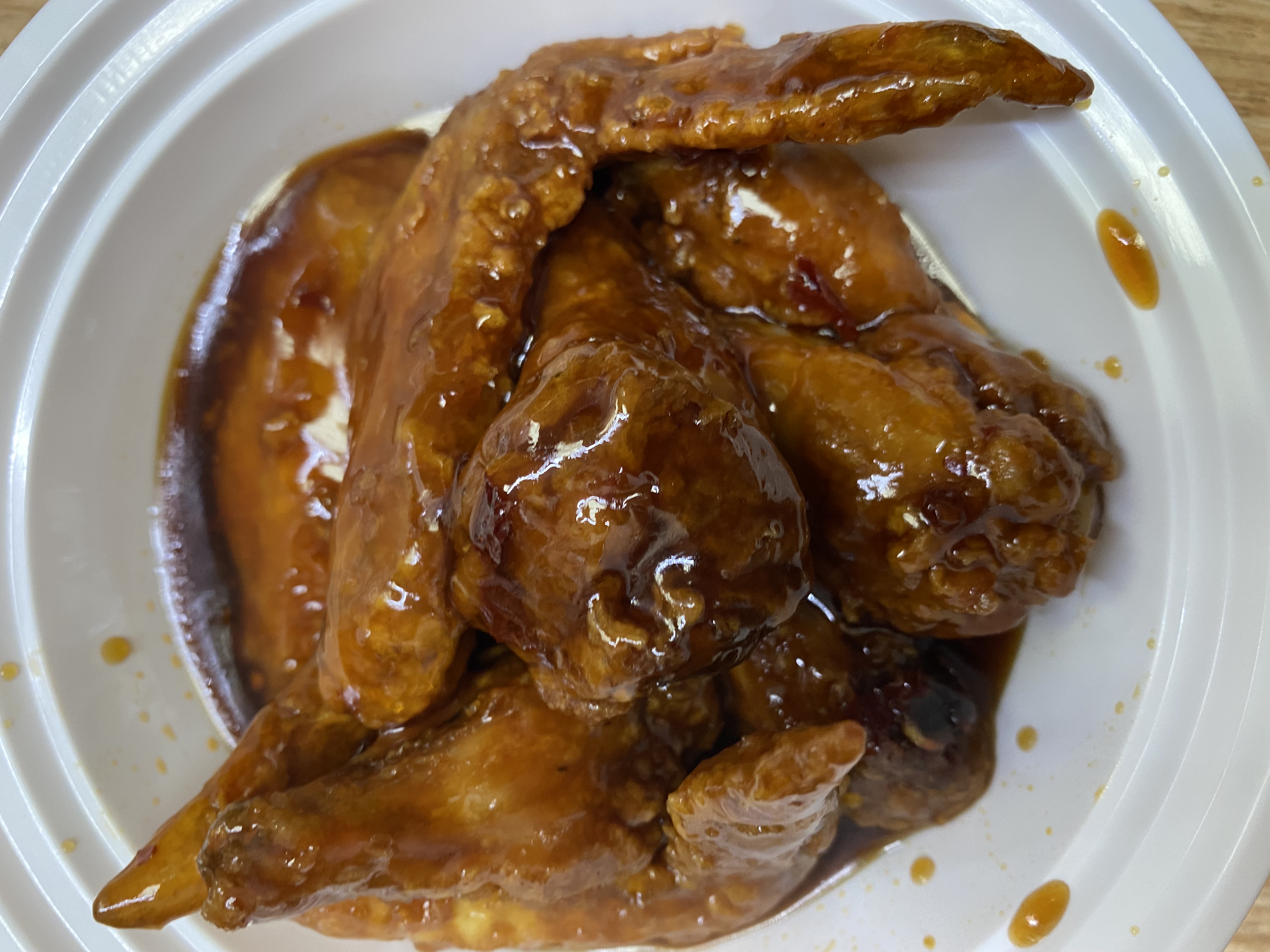 Order A23. Chicken Wing with Garlic Sauce food online from Tong Kwong Kitchen store, Hempstead on bringmethat.com
