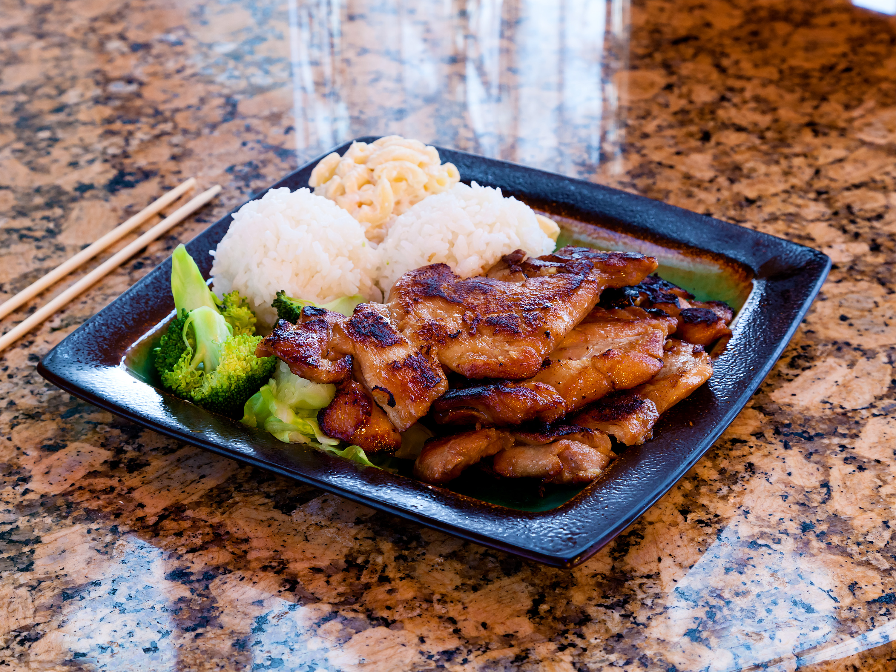 Order Hawaiian BBQ Chicken food online from Hawaiian Grill Express store, San Leandro on bringmethat.com