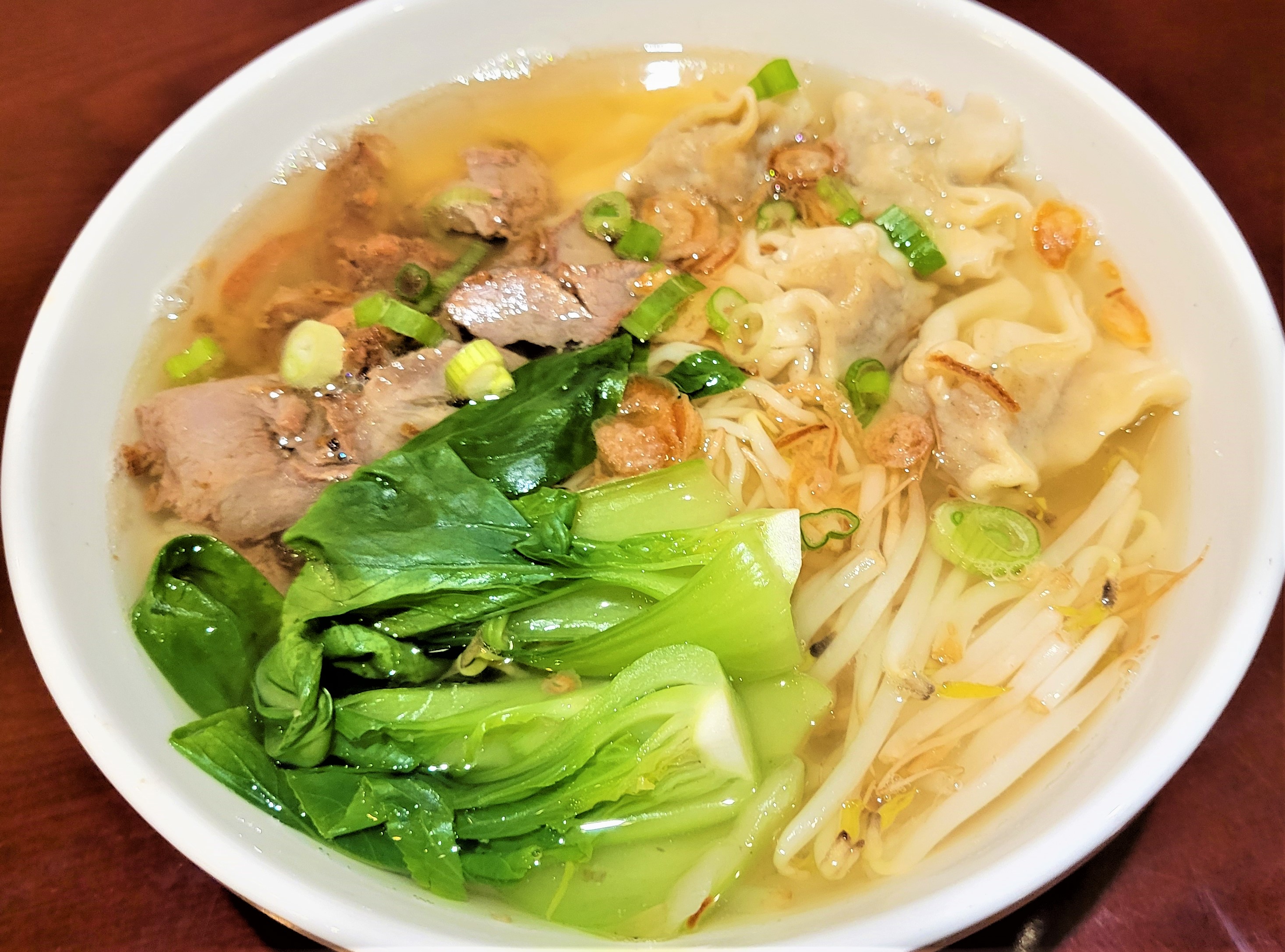 Order V3. Wonton Noodle Soup food online from Taste of Asia store, Syracuse on bringmethat.com