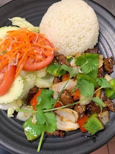 Order S5. Sizzling Filet Mignon Beef Cube food online from Boling Pho store, Escondido on bringmethat.com