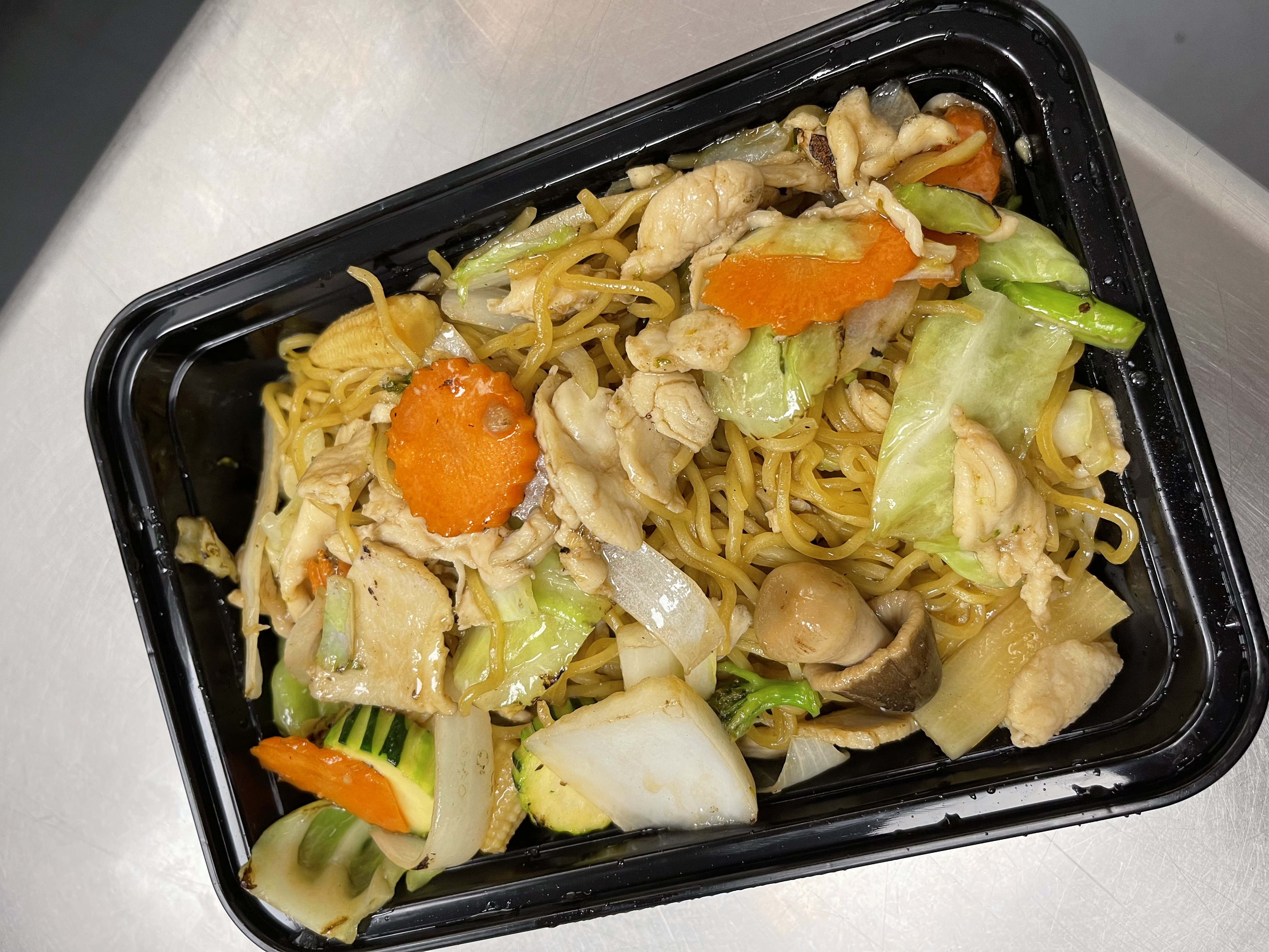 Order Chow Mein food online from Mint Garden Thai Restaurant store, Sherman Oaks on bringmethat.com