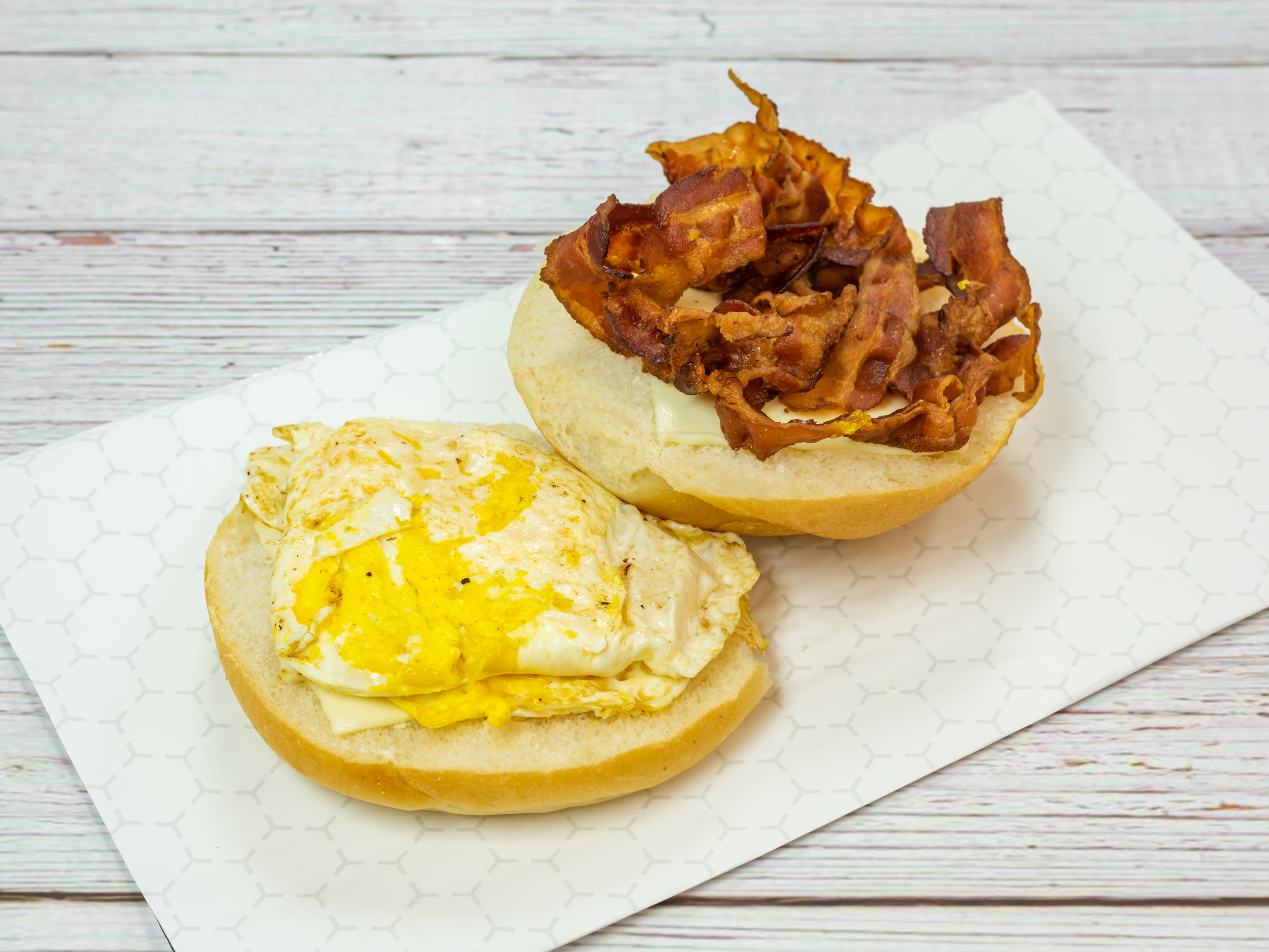 Order 4. Bacon Egg and Cheese Sandwich food online from 5 Star Deli And Grill store, Browns Mills on bringmethat.com
