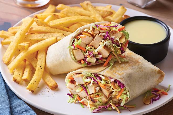 Order Oriental Grilled Chicken Salad Wrap food online from Applebee's store, Wytheville on bringmethat.com