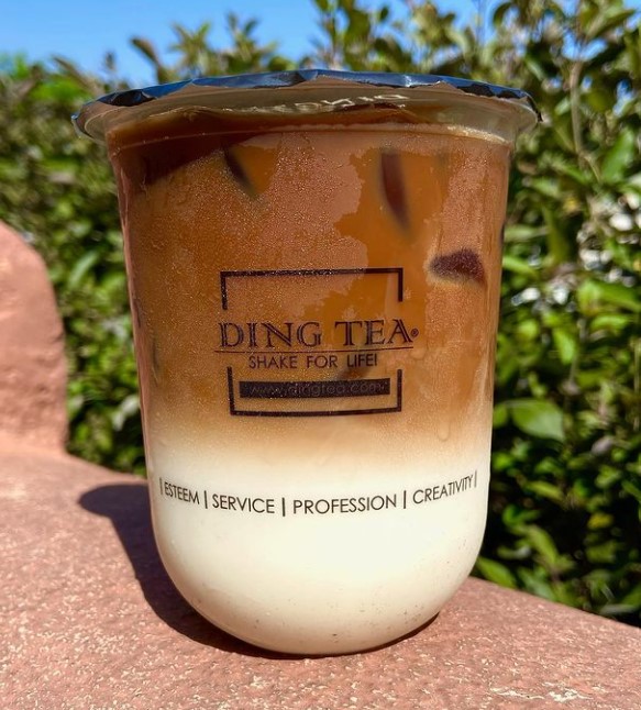 Order Vanilla Coffee Latte food online from Ding Tea store, Rancho Cucamonga on bringmethat.com