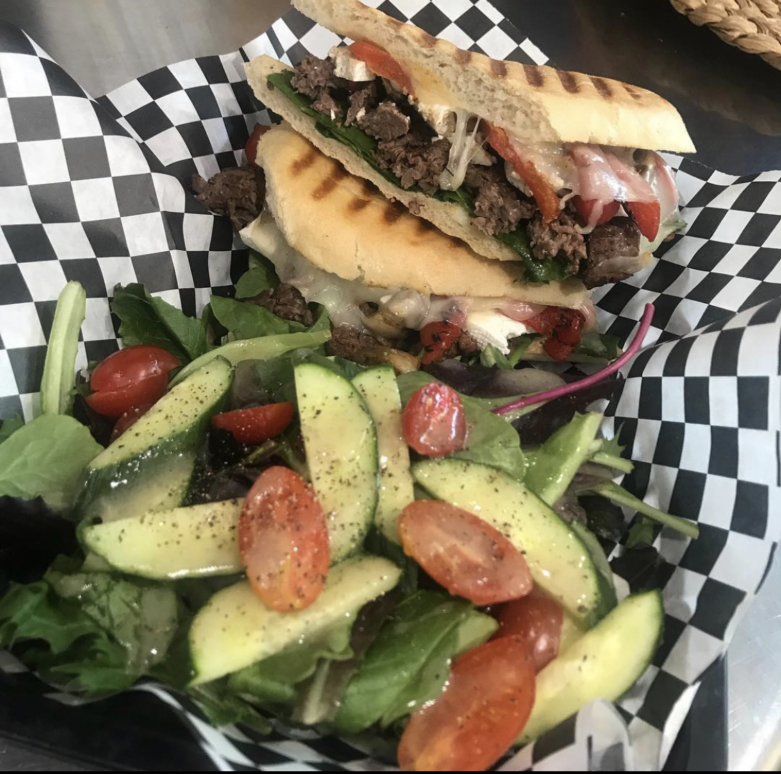 Order Steak Sandwich food online from Courtside Caffe store, Los Angeles on bringmethat.com
