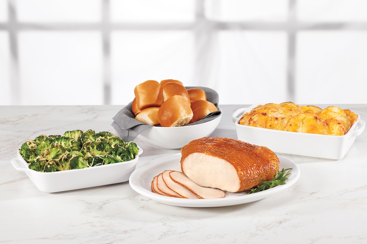Order Full Smoked Turkey Breast Dinner food online from Honeybaked Ham Company and Cafe store, Stockbridge on bringmethat.com