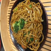 Order 32. Vegetable Lo Mein food online from Dragon Express store, Mesa on bringmethat.com