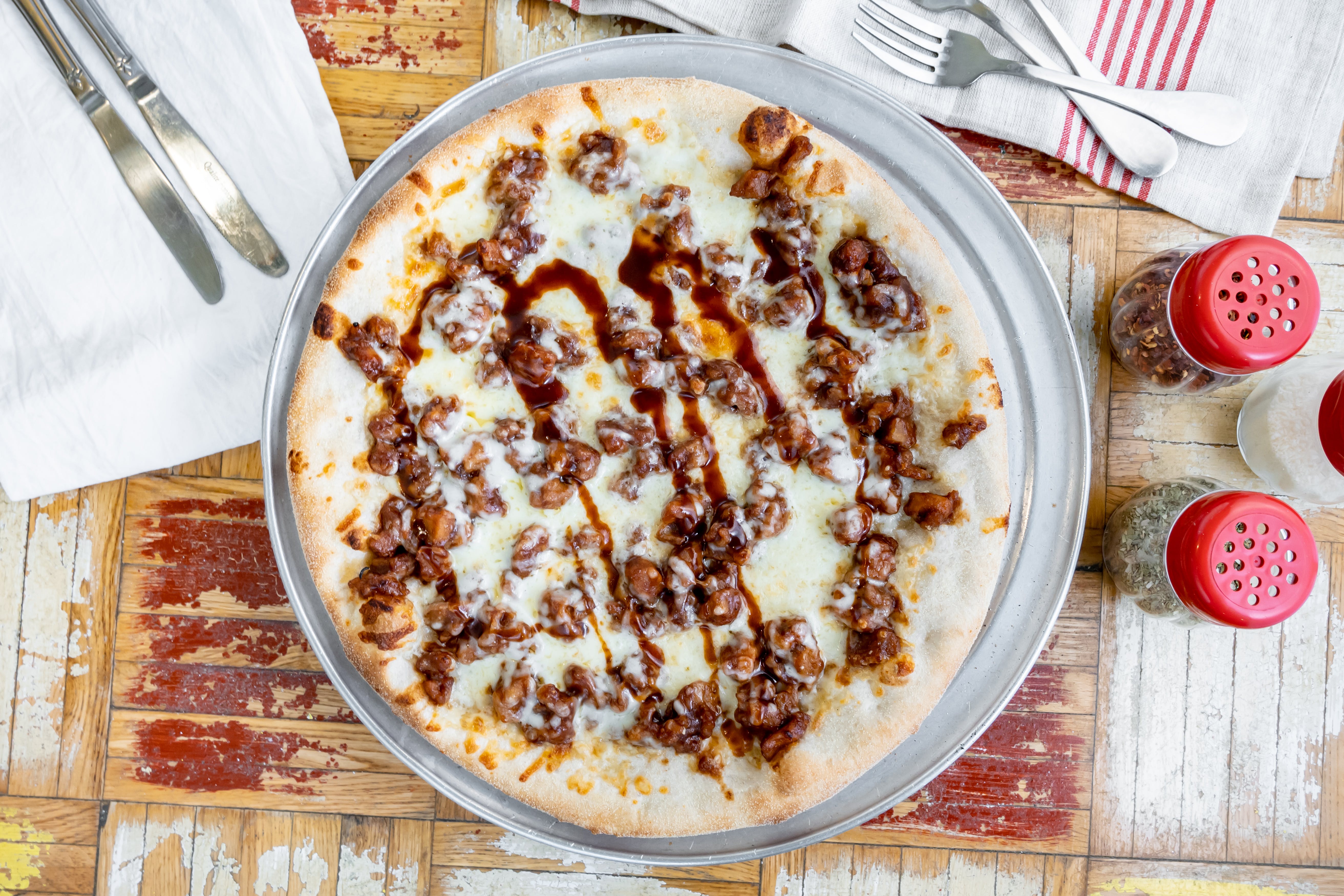 Order BBQ Chicken Pizza - Personal food online from Di Francesco Pizza store, Westampton on bringmethat.com