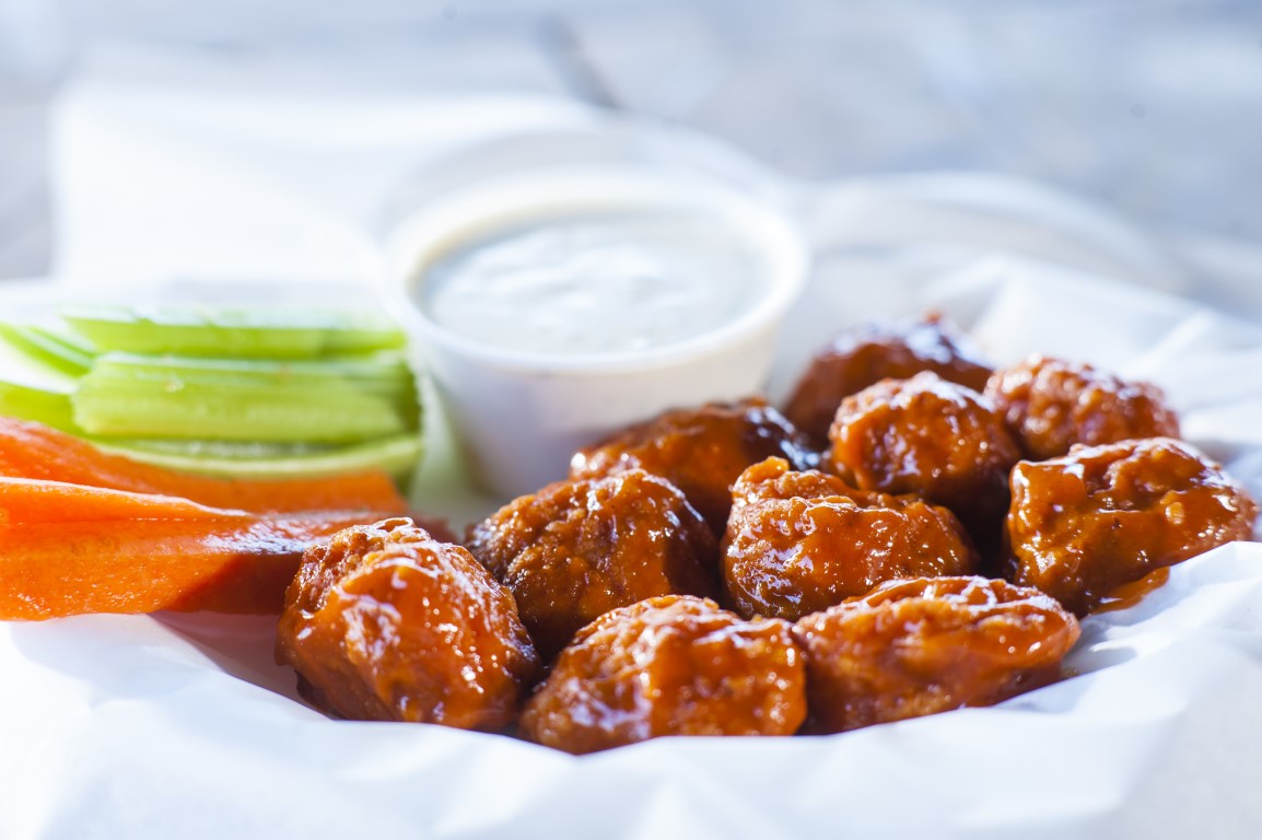 Order Boneless Chicken Wings food online from Mama's Famous Pizza & Heros store, Tucson on bringmethat.com